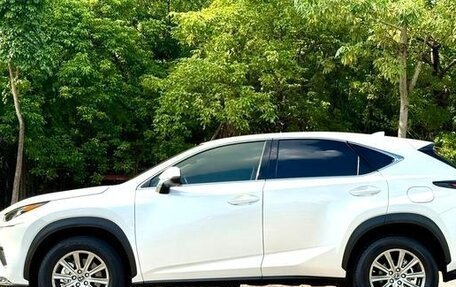 Lexus NX I, 2018 год, 3 200 000 рублей, 4 фотография