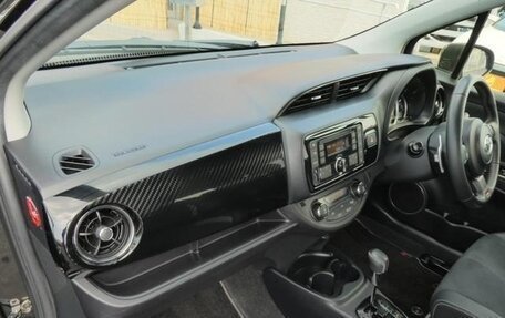 Toyota Vitz, 2019 год, 970 000 рублей, 22 фотография