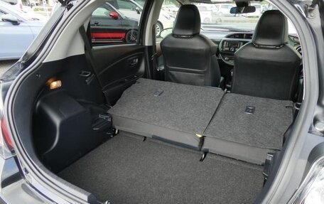 Toyota Vitz, 2019 год, 970 000 рублей, 20 фотография