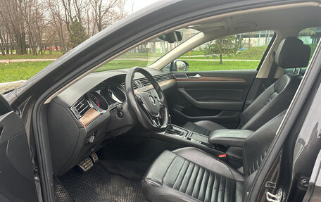 Volkswagen Passat B8 рестайлинг, 2018 год, 2 650 000 рублей, 6 фотография