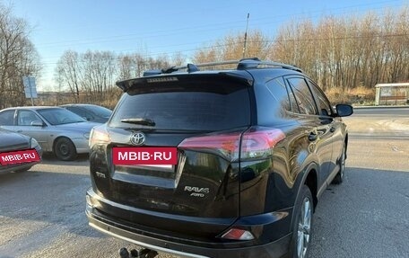 Toyota RAV4, 2018 год, 2 670 000 рублей, 6 фотография