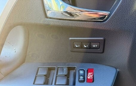 Toyota RAV4, 2018 год, 2 670 000 рублей, 14 фотография