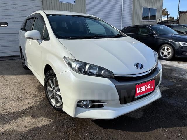 Toyota Wish II рестайлинг, 2017 год, 896 754 рублей, 1 фотография