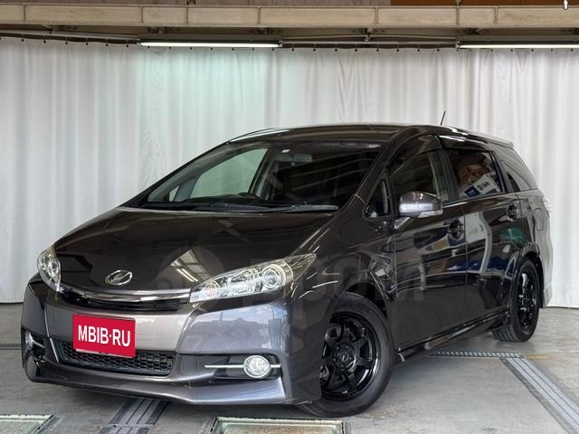 Toyota Wish II рестайлинг, 2017 год, 899 965 рублей, 1 фотография