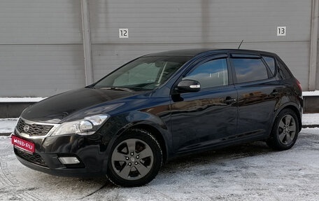 KIA cee'd I рестайлинг, 2011 год, 689 000 рублей, 1 фотография