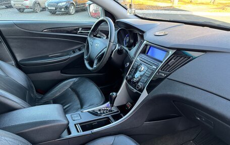 Hyundai Sonata VI, 2012 год, 1 195 000 рублей, 17 фотография