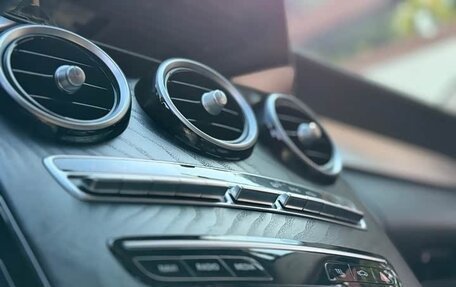 Mercedes-Benz C-Класс, 2019 год, 2 000 000 рублей, 13 фотография