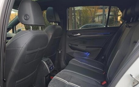 Volkswagen Golf VIII, 2022 год, 1 650 000 рублей, 12 фотография