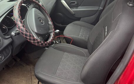 Renault Sandero II рестайлинг, 2016 год, 950 000 рублей, 5 фотография