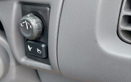 Nissan March II, 2000 год, 250 000 рублей, 16 фотография