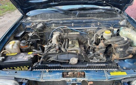 Nissan Terrano II рестайлинг, 1994 год, 800 000 рублей, 5 фотография