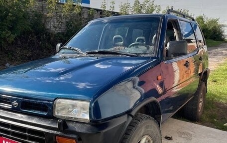 Nissan Terrano II рестайлинг, 1994 год, 800 000 рублей, 4 фотография