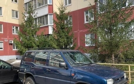 Nissan Terrano II рестайлинг, 1994 год, 800 000 рублей, 9 фотография