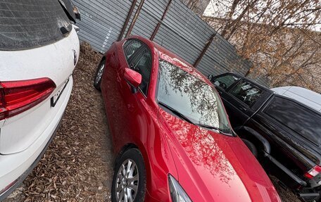 Mazda 3, 2015 год, 1 400 000 рублей, 2 фотография