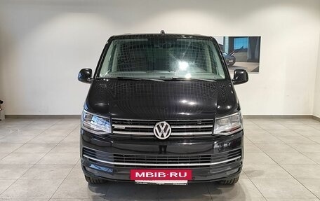 Volkswagen Multivan T6 рестайлинг, 2019 год, 4 819 000 рублей, 2 фотография