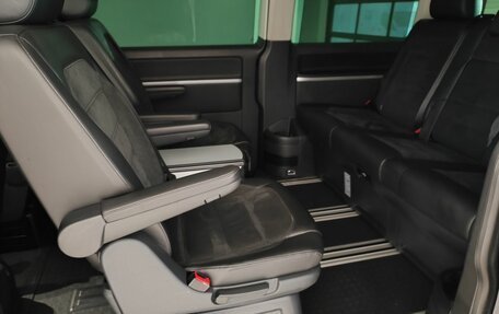 Volkswagen Multivan T6 рестайлинг, 2019 год, 4 819 000 рублей, 11 фотография