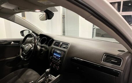 Volkswagen Jetta VI, 2018 год, 1 560 000 рублей, 12 фотография
