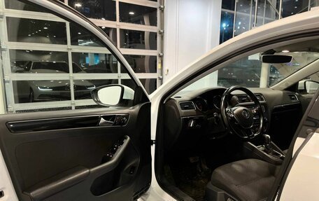 Volkswagen Jetta VI, 2018 год, 1 560 000 рублей, 19 фотография