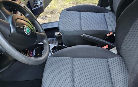 Skoda Fabia II, 2011 год, 600 000 рублей, 4 фотография