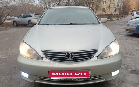 Toyota Camry V40, 2004 год, 855 000 рублей, 10 фотография