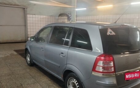 Opel Zafira B, 2011 год, 650 000 рублей, 4 фотография
