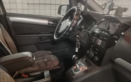 Opel Zafira B, 2011 год, 650 000 рублей, 12 фотография