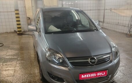 Opel Zafira B, 2011 год, 650 000 рублей, 9 фотография