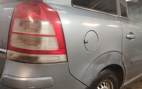 Opel Zafira B, 2011 год, 650 000 рублей, 20 фотография