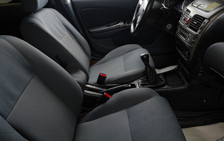 Nissan Almera, 2005 год, 389 000 рублей, 11 фотография