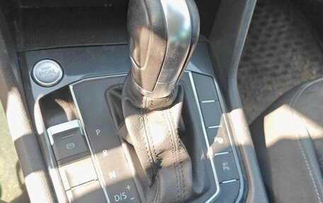 Volkswagen Tiguan II, 2019 год, 2 050 000 рублей, 10 фотография