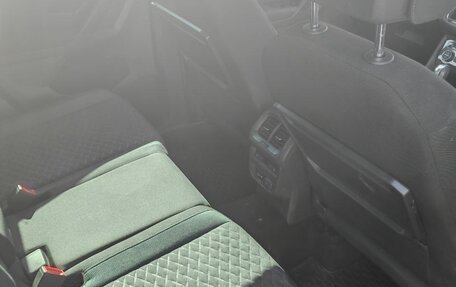 Volkswagen Tiguan II, 2019 год, 2 050 000 рублей, 14 фотография