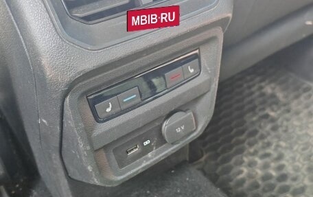 Volkswagen Tiguan II, 2019 год, 2 050 000 рублей, 34 фотография