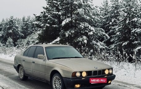 BMW 5 серия, 1990 год, 215 000 рублей, 3 фотография