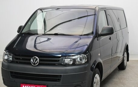 Volkswagen Caravelle T5, 2013 год, 2 850 000 рублей, 1 фотография