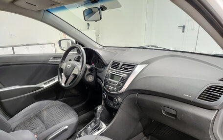 Hyundai Solaris II рестайлинг, 2016 год, 1 100 000 рублей, 15 фотография