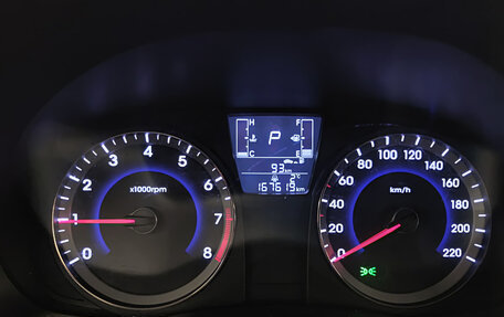 Hyundai Solaris II рестайлинг, 2016 год, 1 100 000 рублей, 17 фотография