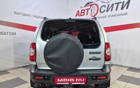 Chevrolet Niva I рестайлинг, 2018 год, 819 000 рублей, 6 фотография