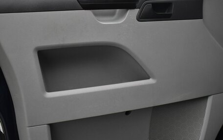 Volkswagen Caravelle T5, 2013 год, 2 850 000 рублей, 11 фотография