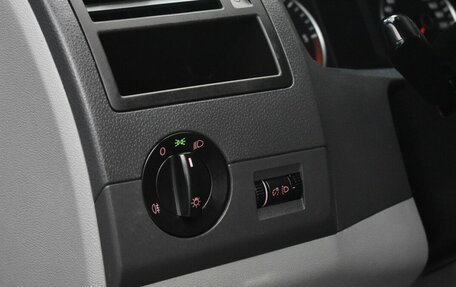 Volkswagen Caravelle T5, 2013 год, 2 850 000 рублей, 10 фотография