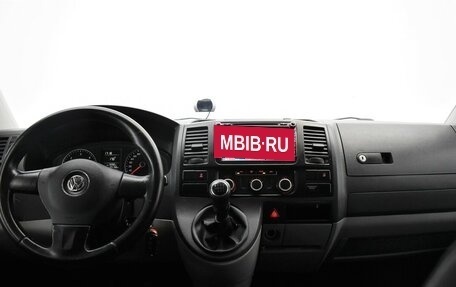 Volkswagen Caravelle T5, 2013 год, 2 850 000 рублей, 5 фотография