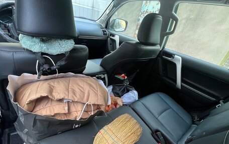 Toyota Land Cruiser Prado 150 рестайлинг 2, 2020 год, 6 200 000 рублей, 7 фотография