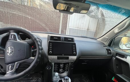 Toyota Land Cruiser Prado 150 рестайлинг 2, 2020 год, 6 200 000 рублей, 9 фотография