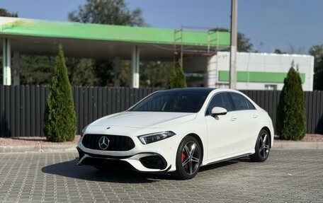 Mercedes-Benz A-Класс, 2022 год, 2 350 000 рублей, 6 фотография