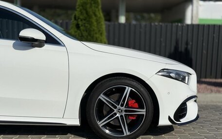 Mercedes-Benz A-Класс, 2022 год, 2 350 000 рублей, 9 фотография