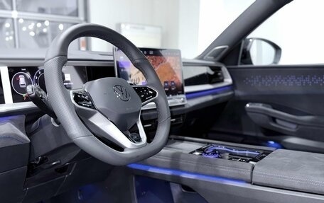 Volkswagen Teramont, 2025 год, 7 100 000 рублей, 18 фотография