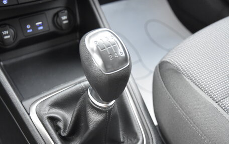 Hyundai Solaris II рестайлинг, 2017 год, 1 150 000 рублей, 23 фотография