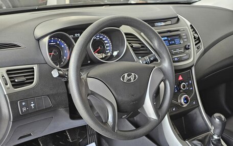 Hyundai Elantra V, 2015 год, 1 585 000 рублей, 13 фотография