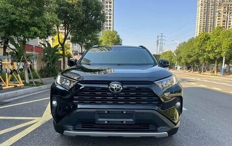 Toyota RAV4, 2022 год, 3 490 032 рублей, 2 фотография