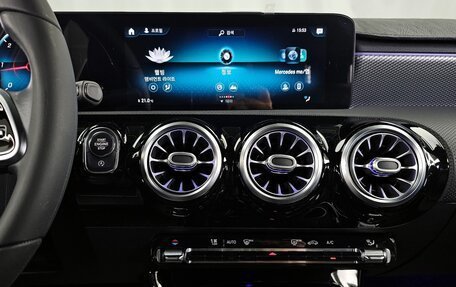 Mercedes-Benz A-Класс, 2021 год, 1 850 121 рублей, 13 фотография