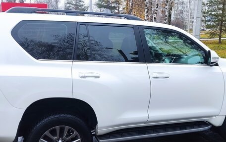 Toyota Land Cruiser Prado 150 рестайлинг 2, 2018 год, 3 790 000 рублей, 11 фотография